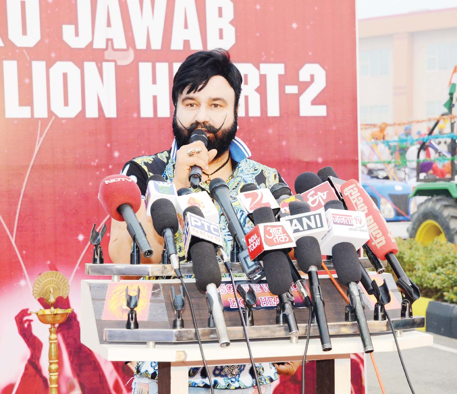 Shooting Lion Heart: लायन हार्ट-2 शूटिंग का शुभारंभ 3 Lion Heart-2 Shooting 03