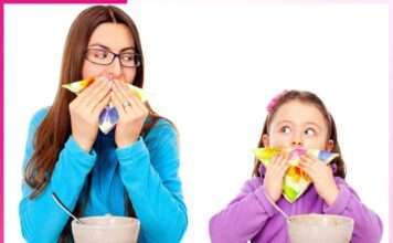 Teach children table manners -sachi shiksha hindi