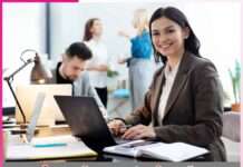 economist: अर्थशास्त्री बन संवारे करियर economist