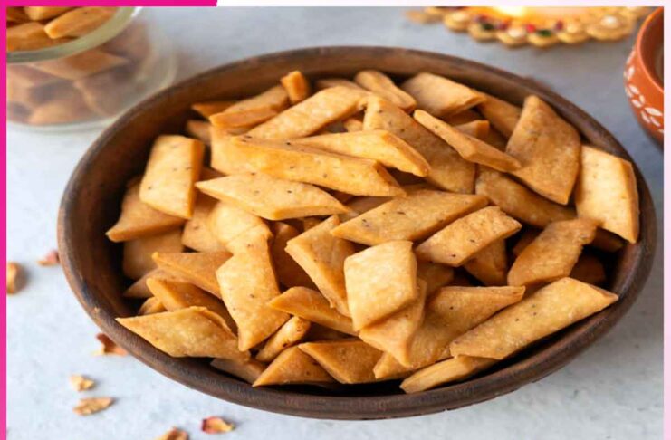 Crispy Namak Pare: नमक पारे Crispy Namak Pare