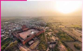 Fatehpur Sikri: आकर्षक इमारतों की ऐतहासिक नगरी फतेहपुर सीकरी