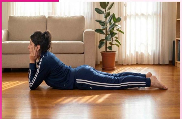 Makarasana: तनाव घटाए, पाचन सुधारे मकरासन Makarasana