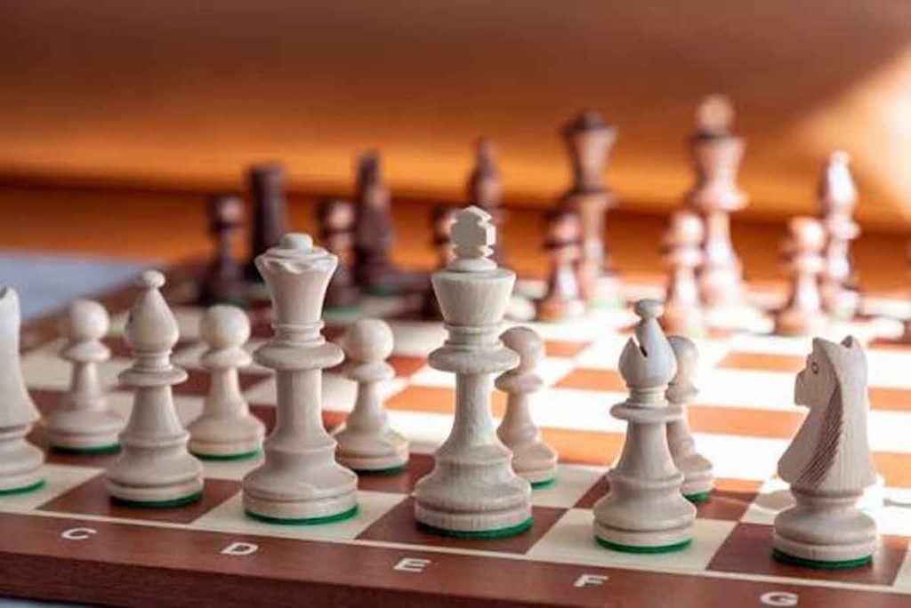 Play chess: खेलें शतरंज दिमाग नहीं होगा बुजुर्ग 1 chess